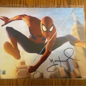 Yuri Lowenthal Autographed 8x10 Spider-Man